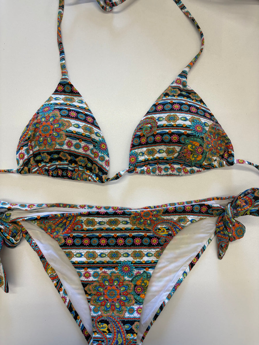Bikini Carmen